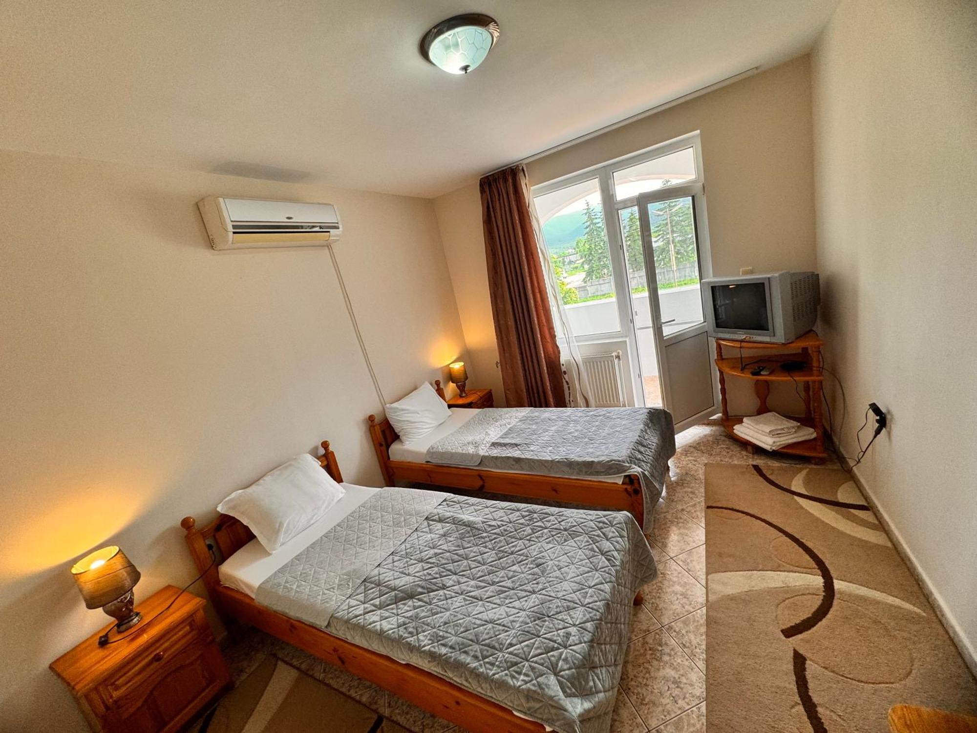 Motel International Berkovitsa Dış mekan fotoğraf
